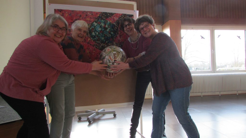 02_230328_art_and_spirit_workshop_hungertuch_4er-team_01