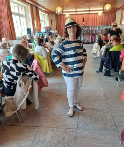 Model Helga Buchmann beim Modewalk