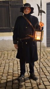 Der Nachtwächter - ein wohlgestaltet Mann - Bild 2